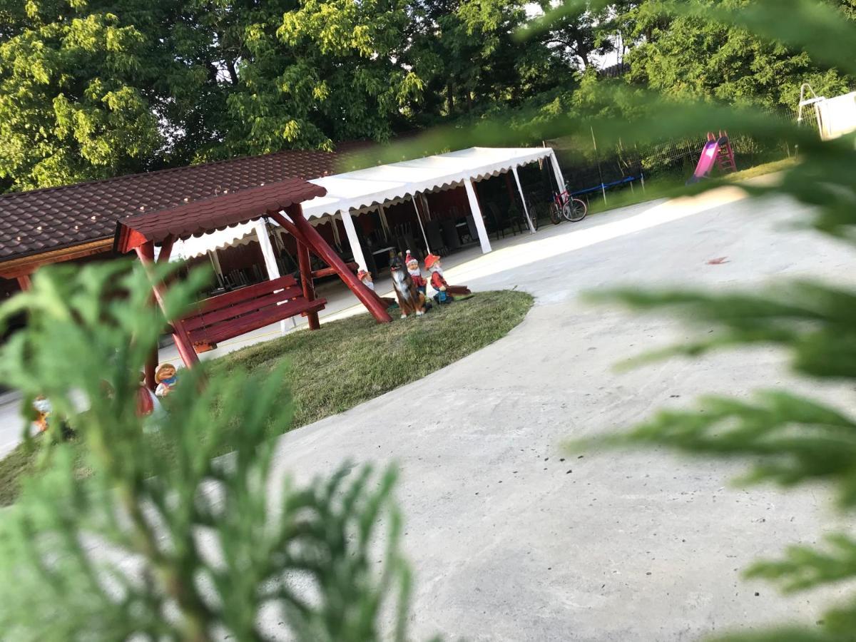 Pensiunea Minodora Polovragi Kültér fotó